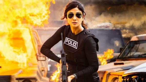 शिल्पा बनीं पुलिस अफसर