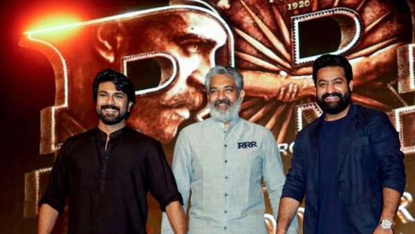 आरआर ने दुनिया भर में की 100 करोड़ की कमाई