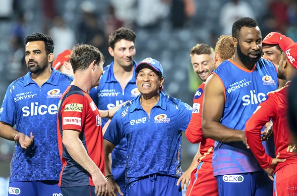 चिन तेंदुलकर के रिकॉर्ड की बराबरी कर ली चिन तेंदुलकर के रिकॉर्ड की बराबरी कर ली