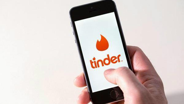 फेक बर्थडे पर बुला ली सारी डेट