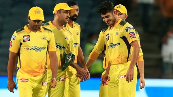 जडेजा ने टूर्नामेंट के बीच में छोड़ी कप्तानी