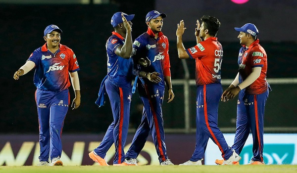 सबसे बड़ा छक्का मारने का रिकॉर्ड एल्बी मोर्कल के पास सबसे बड़ा छक्का मारने का रिकॉर्ड एल्बी मोर्कल के पास