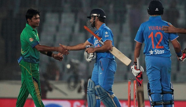 सबसे तेज गेंद का रिकॉर्ड शोएब अख्तर के नाम सबसे तेज गेंद का रिकॉर्ड शोएब अख्तर के नाम