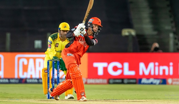 सनराइजर्स की शुरुआत बहुत धाकड़ हुई सनराइजर्स की शुरुआत बहुत धाकड़ हुई