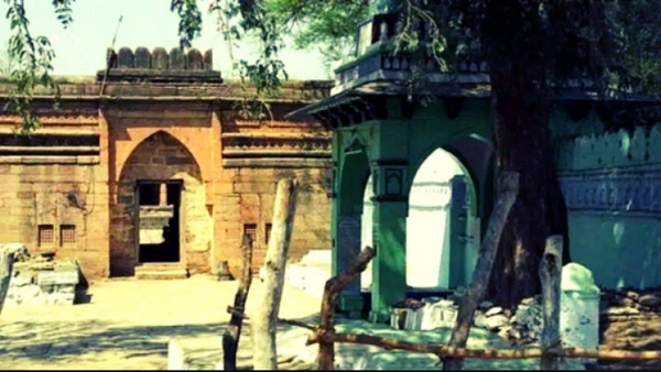 6. भोजशाला-कमल मौला मस्जिद (धार , MP) 