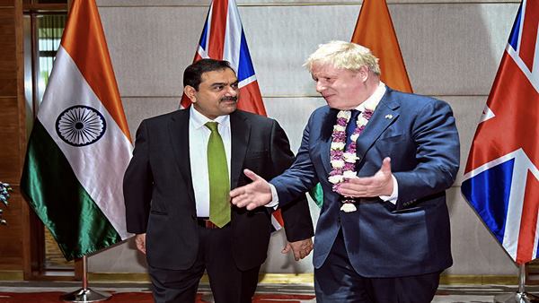 दुनिया के टॉप 5 सबसे अमीर लोगों में से एक हैं अडाणी दुनिया के टॉप 5 सबसे अमीर लोगों में से एक हैं अडाणी