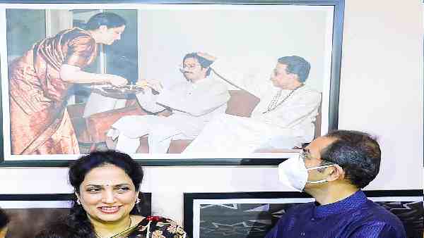 उद्धव ठाकरे के खासम खास कैसे बने अनिल परब ?