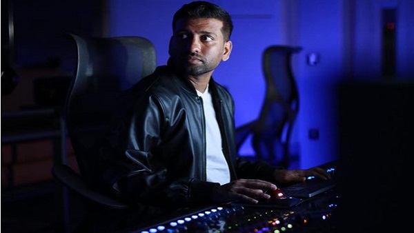 लाइव साउंड इंजीनियर हैं रियासदीन शेख मोहम्मद लाइव साउंड इंजीनियर हैं रियासदीन शेख मोहम्मद