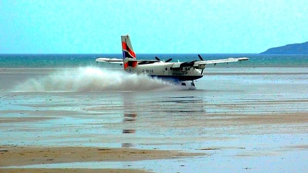 4. बार्रा एयरपोर्ट, स्कॉटलैंड