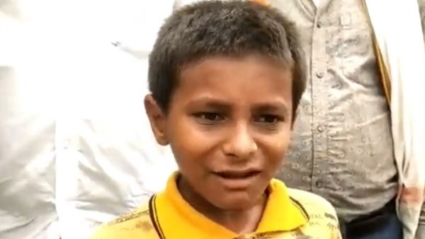 पत्रकार से गुस्से में बोला - DM बनकर घूसखोरी करेंगे