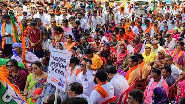 कांग्रेस ने बताया राजनीतिक नौटंकी 