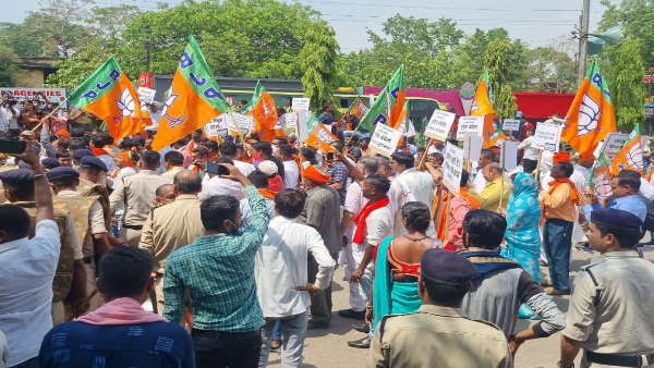 सीएम हाउस का घेराव करने निकले भाजपाई गिरफ्तार,जेल में पढ़ी हनुमान चालीसा 