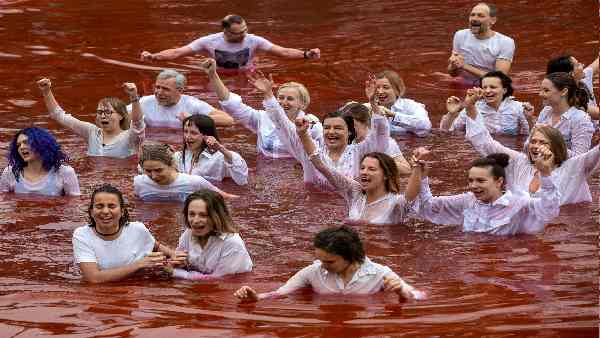 ब्लड रेन क्या है ?