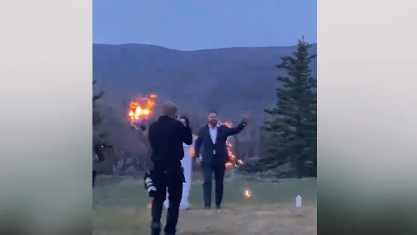 खास केमिकल से बचे कपड़े