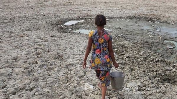 किसान पानी की आपूर्ति का कर रहे इंतजार