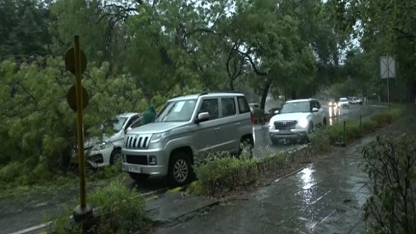 60 से 90 किमी प्रति घंटे से हवा चलने की भविष्यवाणी 