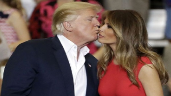 ट्रंप के 'अश्लील टेप' ने अमेरिका को चौंकाया ट्रंप के 'अश्लील टेप' ने अमेरिका को चौंकाया