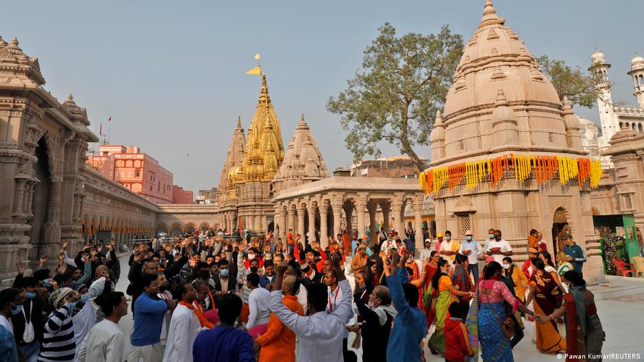 काशी विश्वनाथ मंदिर के पास ही है ज्ञानवापी मस्जिद