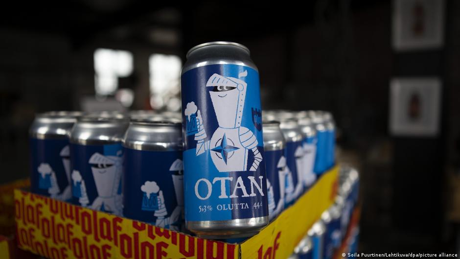 नाटो में शामिल होने के उत्साह में वहां एक कंपनी ने नया बीयर लॉन्च किया है