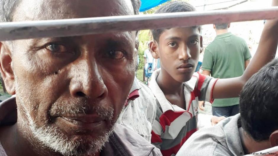 सरकार का दावा है कि प्रमाणपत्र होने से उन्हें सरकारी सुविधायों क पहुंचने में सहूलियत होगी