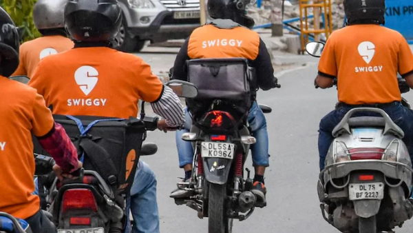 कॉफी ऑर्डर पहुंचाने के लिए दूसरे ऐप से एजेंट किया बुक कॉफी ऑर्डर पहुंचाने के लिए दूसरे ऐप से एजेंट किया बुक