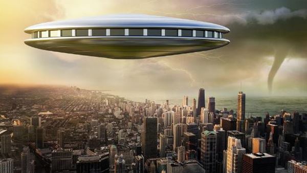 एलियंस और यूएफओ को देखने का दावा कितना सही