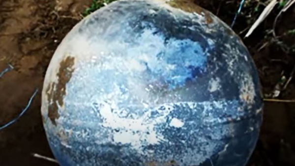 अप्रैल में भी महाराष्ट्र में गिरा था मलबा