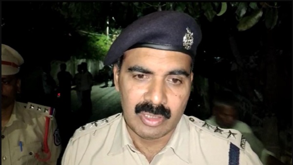 जानें घटना पर क्या कहती है पुलिस जानें घटना पर क्या कहती है पुलिस