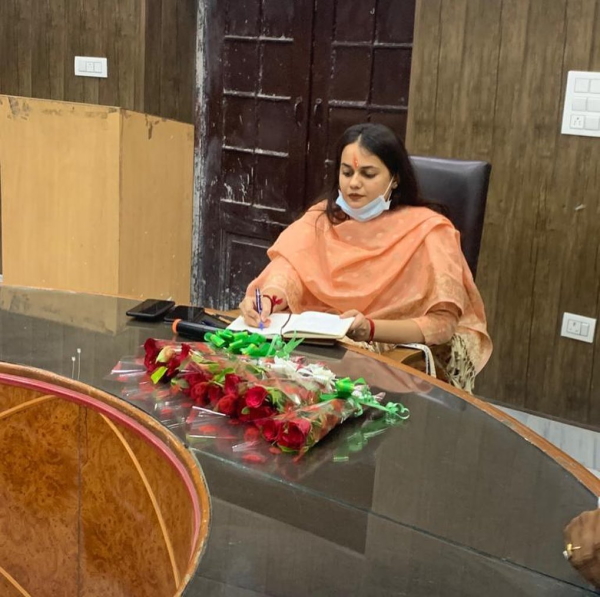 टीना डाबी का परिवार