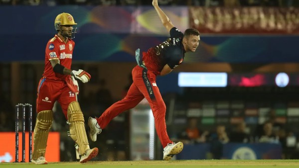 जोश हेजलवुड ने बदला मैच का रुख