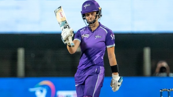 जानें कैसा था आखिरी 2 ओवर का रोमांच