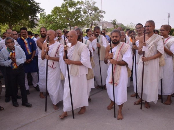 2015 में हृदय परिवर्तन के बाद लिया फैसला