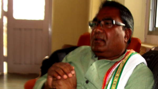 कर्मा को मारी 100 गोलियां,शव पर चढ़कर नाचे थे नक्सली कर्मा को मारी 100 गोलियां,शव पर चढ़कर नाचे थे नक्सली