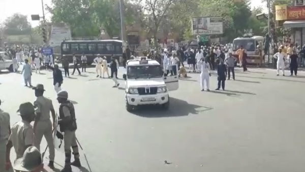 हिंदू-मुस्लिम समुदाय में कोई विवाद नहीं चाहती 