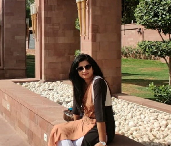 ये अफसर दिए कायनात के परिवार ने