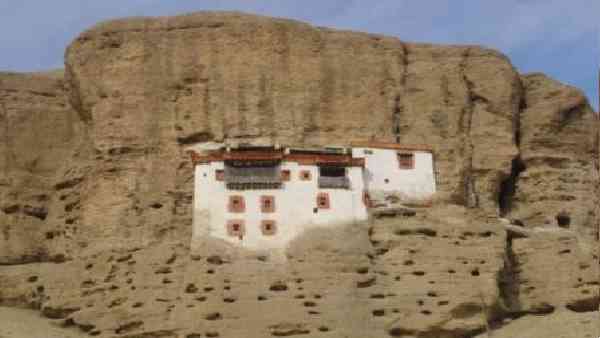 पहले मंदिर का मुद्दा हल हो- बौद्ध समुदाय