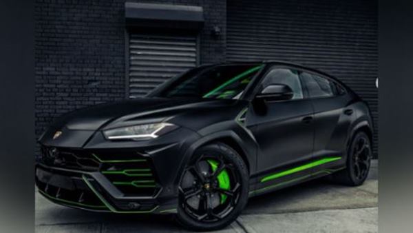 पार्किंग अटेंडेट कार लेकर सड़कों पर 5 घंटे मस्ती की