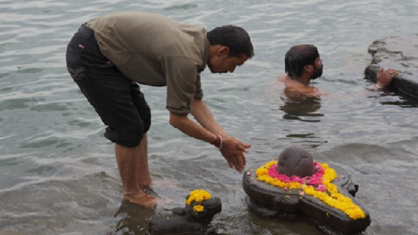 सिंधु घाटी की सभ्यता की खुदाई में मिले 'शिवलिंग'