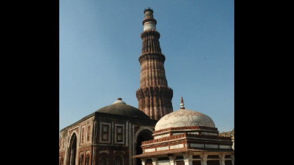 लौह स्तंभ में जंग नहीं लगी लौह स्तंभ में जंग नहीं लगी