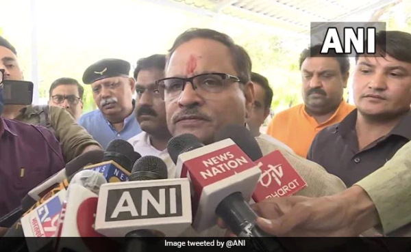 मीडिया ट्रायल के पुलिस को अपना काम करने देना चाहिए