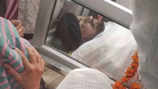 मूसा गांव में मूसेवाला को अंतिम विदाई देने के लिए उमड़ी भीड़ 