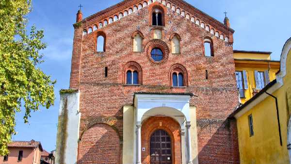 16वीं सदी के चर्च का भवन शानदार घर में तब्दील