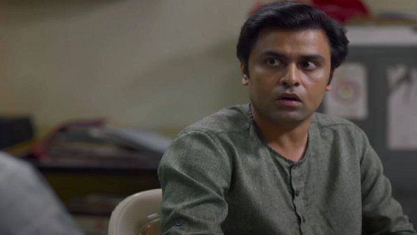 फिर से फुलेरा में फंसे हैं अभिषेक त्रिपाठी