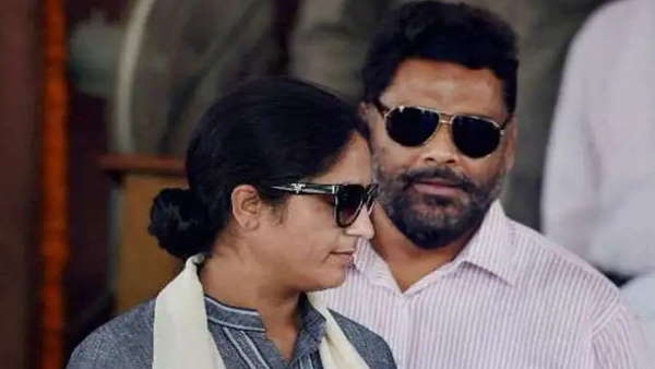 अनोखी है पप्पू ,रंजीता की लव स्टोरी 