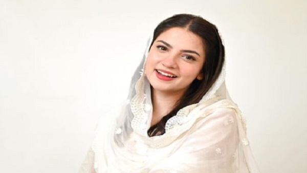 कैसे रातों-रात सोशल मीडिया स्टार बन गईं दानानीर मोबीन कैसे रातों-रात सोशल मीडिया स्टार बन गईं दानानीर मोबीन