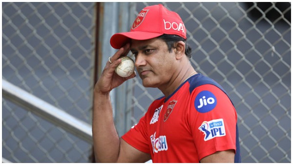 कुंबले का कॉन्ट्रैक्ट नहीं बढ़ाया