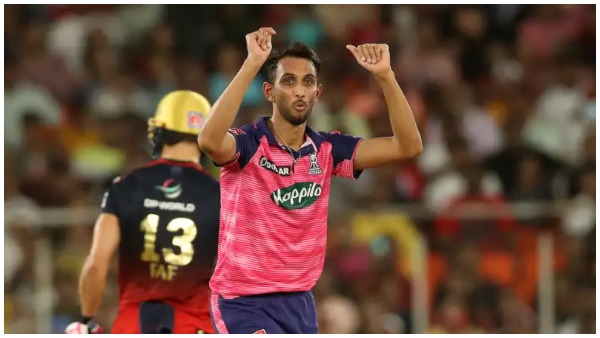 दोनों ने मिलकर झटके 6 विकेट 