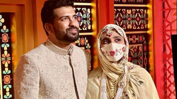 पर्दे में दिखीं खतीजा