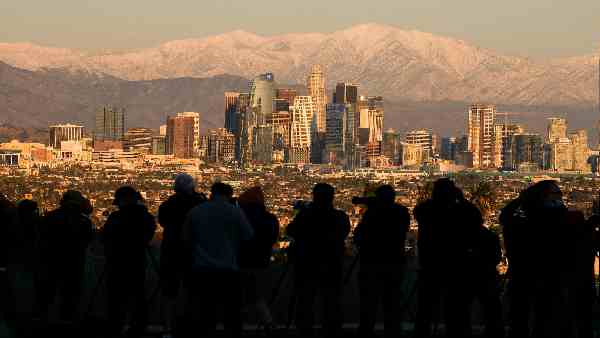 इंटरनेट पर भी हो रही है बहस