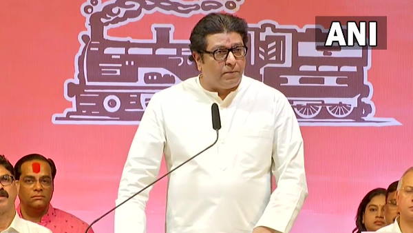 राज ठाकरे ने उद्धव पर साधा था निशाना